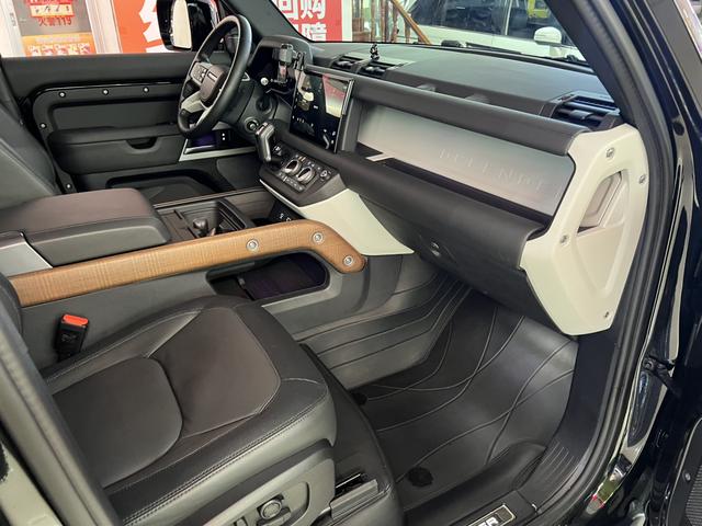 Land Rover Defender 2024, фото 16