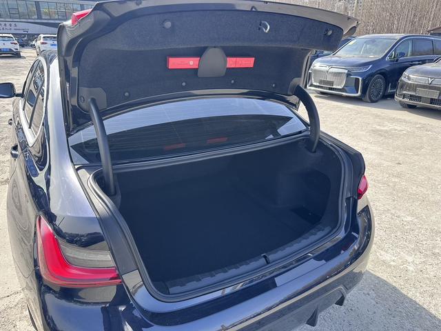 BMW 3 2023, фото 16