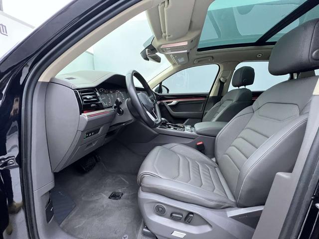 Volkswagen Touareg 2022, фото 11
