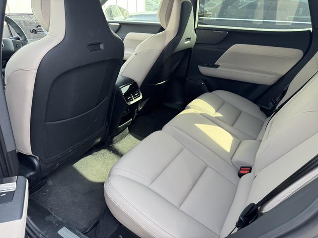 Volvo XC70 2026, фото 4