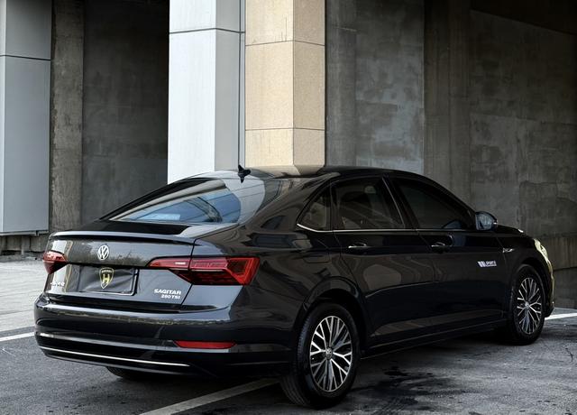 Volkswagen Jetta 2021, фото 7