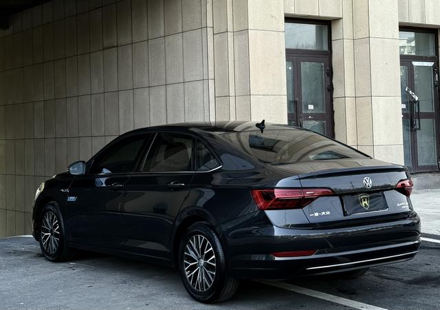Volkswagen Jetta 2021, фото 9
