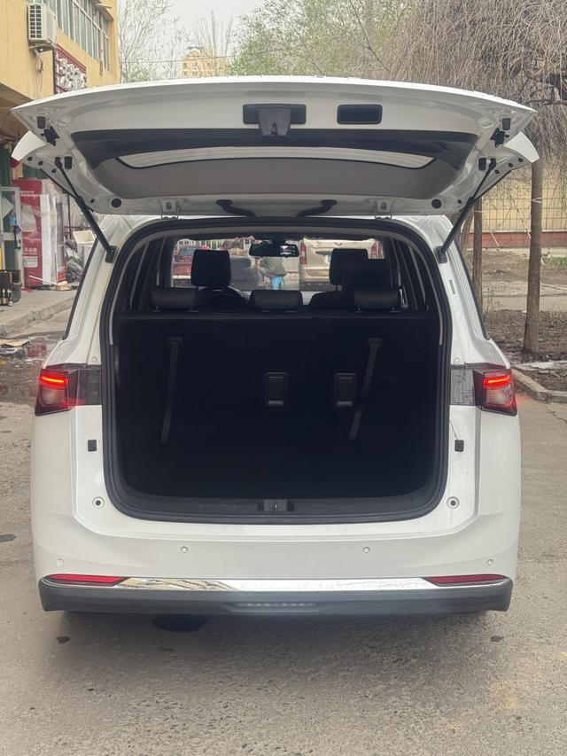 Wuling Jiachen 2022, фото 12