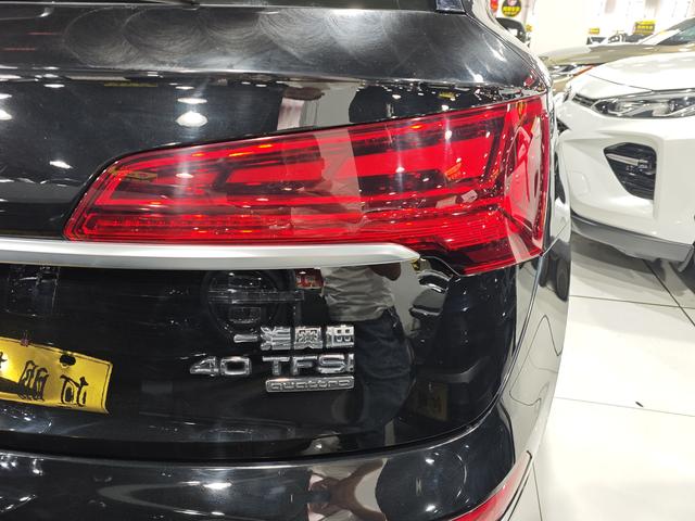 Audi Q5L 2023, фото 15
