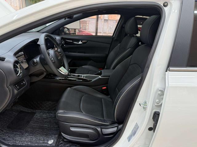 Kia K3 2023, фото 16