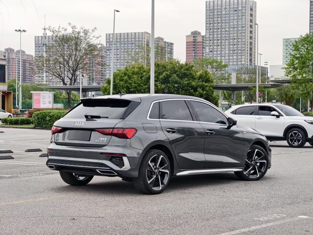 Audi A3 2023, фото 6