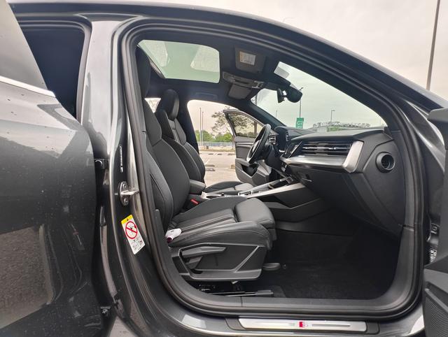 Audi A3 2023, фото 10