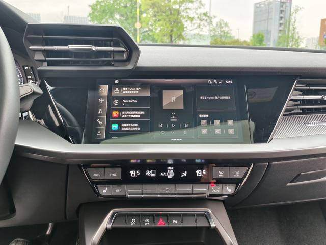 Audi A3 2023, фото 15