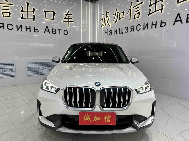 BMW X1 2023, фото 2