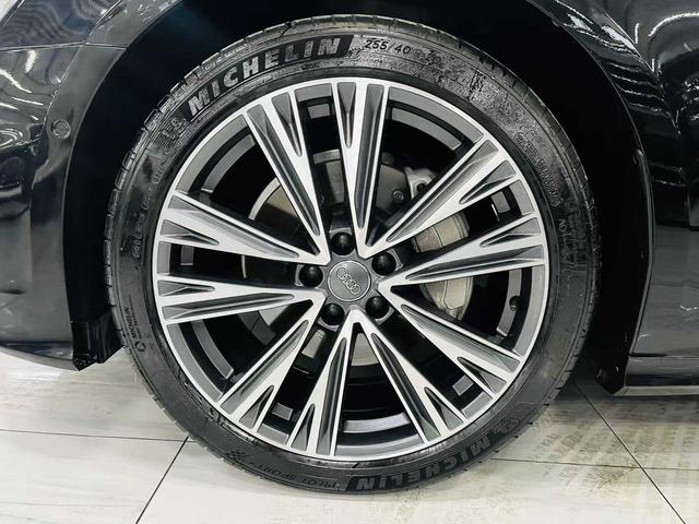 Audi A6L 2021, фото 14