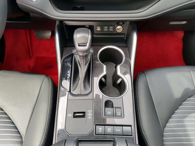 Toyota Crown 2023, фото 14