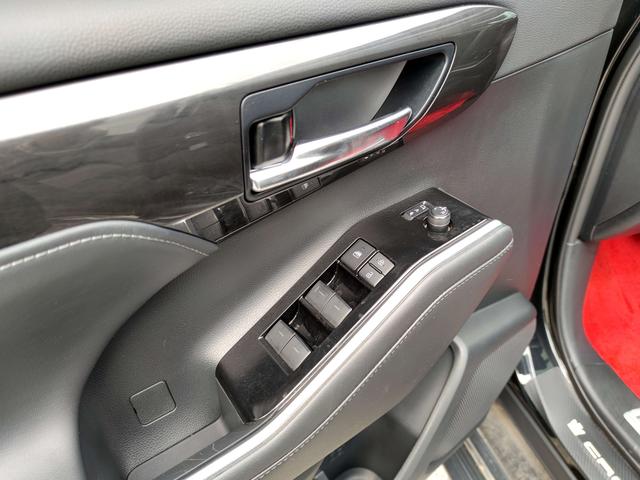Toyota Crown 2023, фото 15
