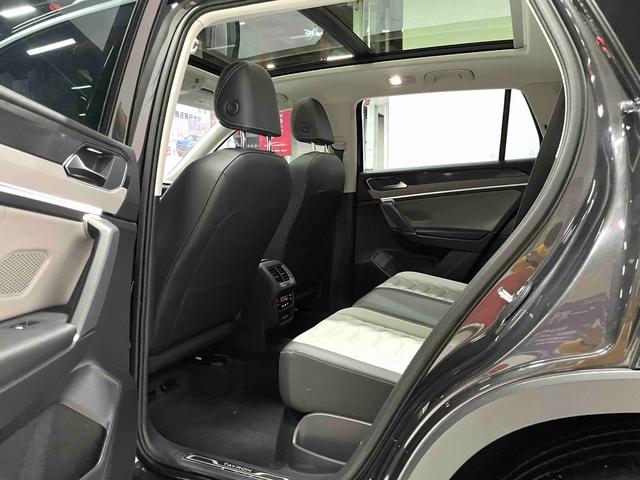 Volkswagen Tayron 2023, фото 9