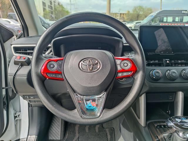 Toyota Corolla Cross 2024, фото 12