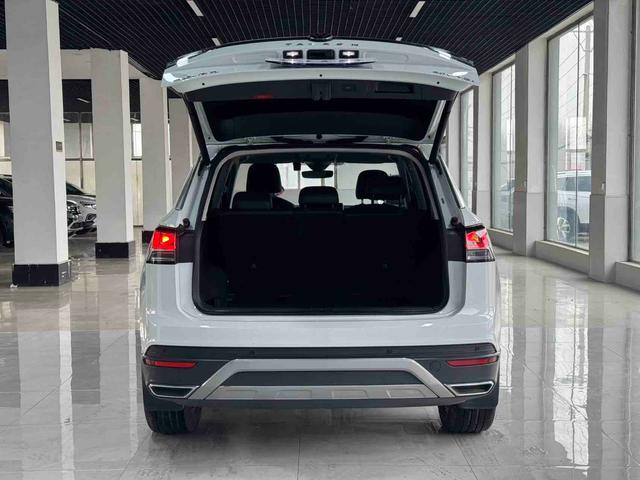 Volkswagen Tayron 2023, фото 15