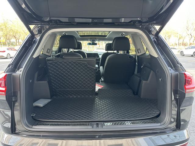 Volkswagen Tiguan 2023, фото 15