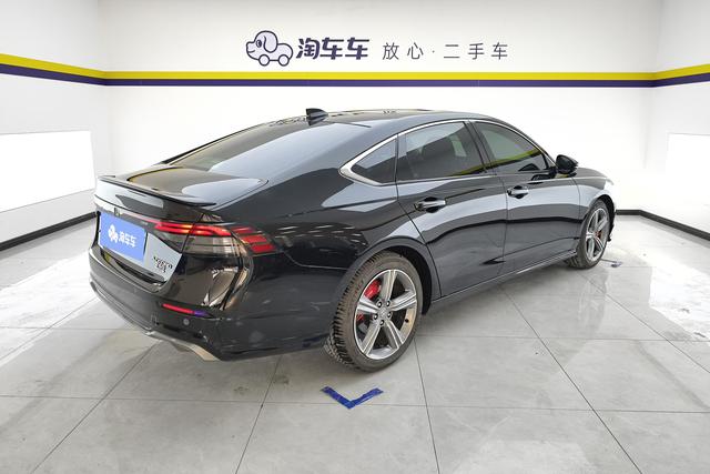 Honda Accord 2023, фото 9