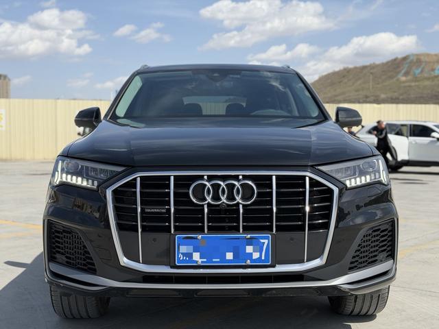 Audi Q7 2023, фото 2