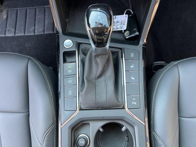 Volkswagen Passat 2023, фото 14