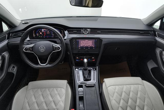 Volkswagen Passat 2023, фото 14