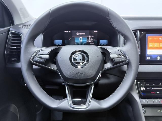Skoda Karoq 2023, фото 14