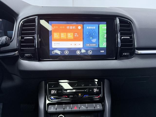 Skoda Karoq 2023, фото 17