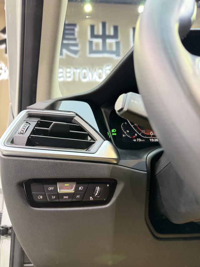 BMW 3 2022, фото 11