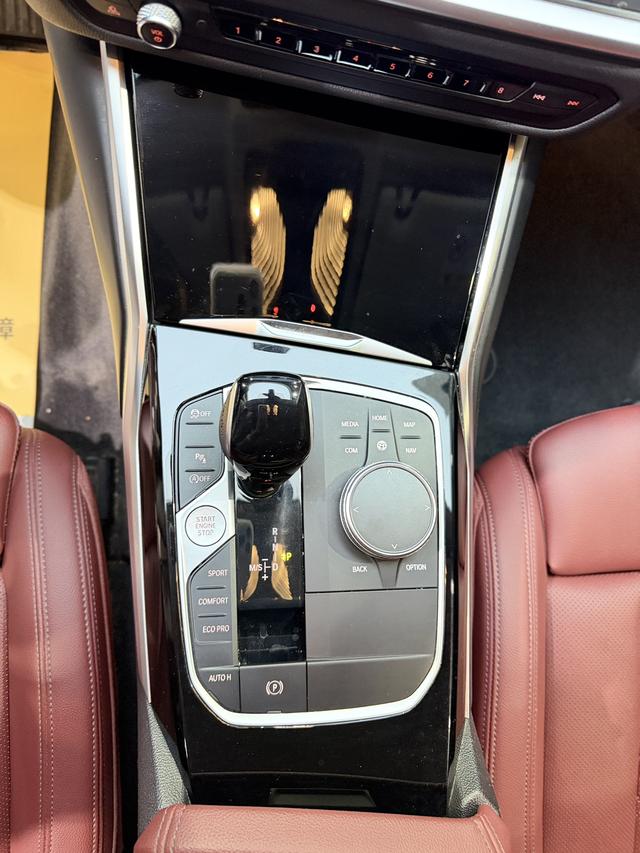 BMW 3 2022, фото 12