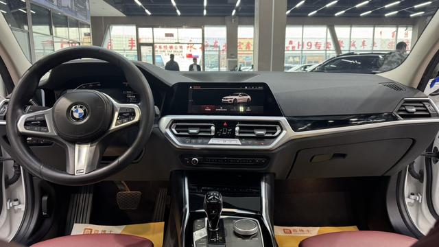 BMW 3 2022, фото 17