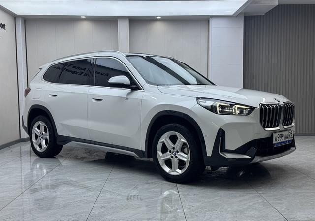 BMW X1 2023, фото 3