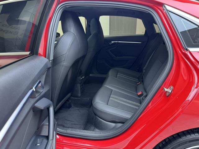 Audi A3 2022, фото 14