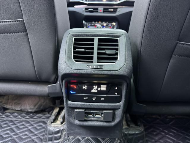 Volkswagen Tayron 2022, фото 16