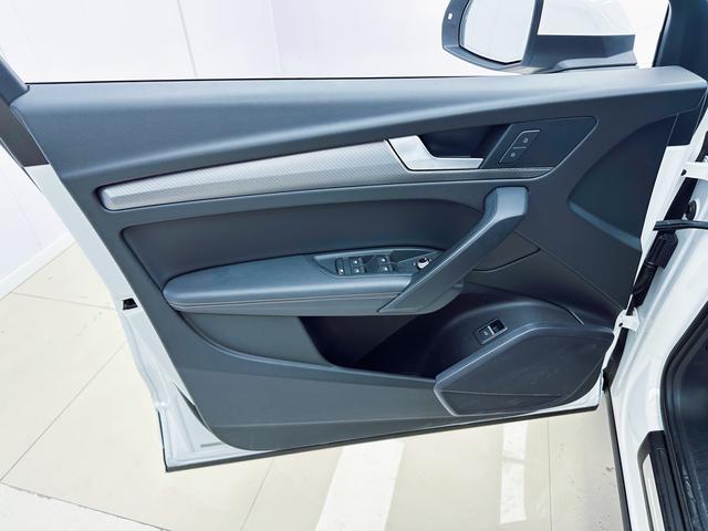 Audi Q5L 2022, фото 13