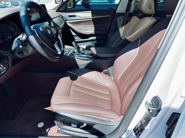 BMW 5 2022, фото 14