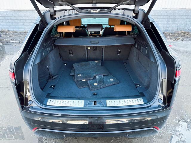 Land Rover Velar 2023, фото 15