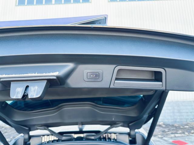 Land Rover Velar 2023, фото 16
