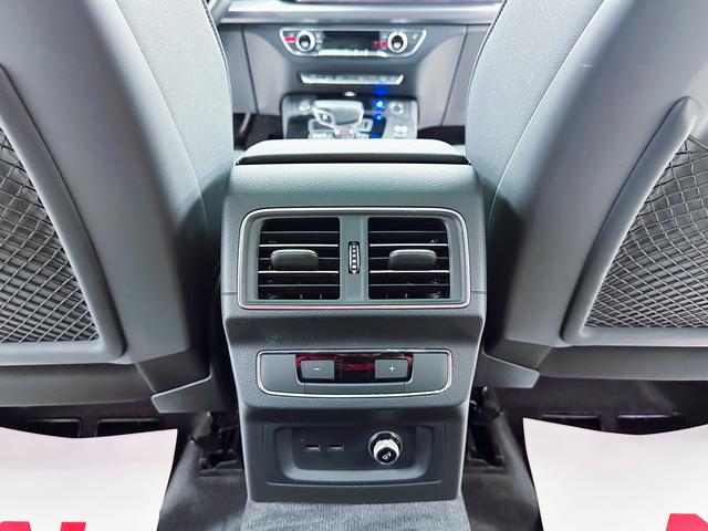 Audi Q5L 2023, фото 13