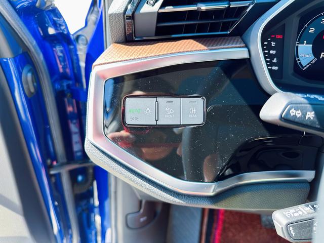 Audi Q3 2021, фото 16