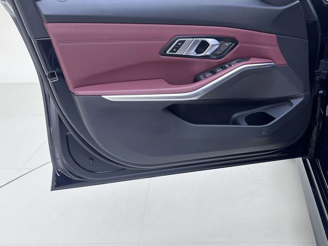 BMW 3 2023, фото 16