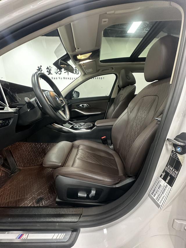 BMW 3 2023, фото 8