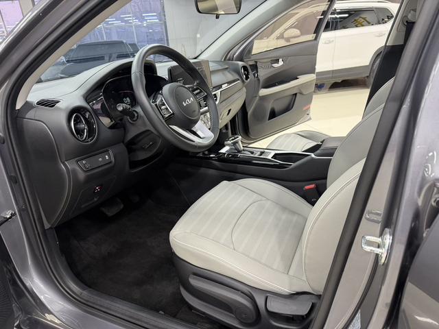 Kia K3 2023, фото 8