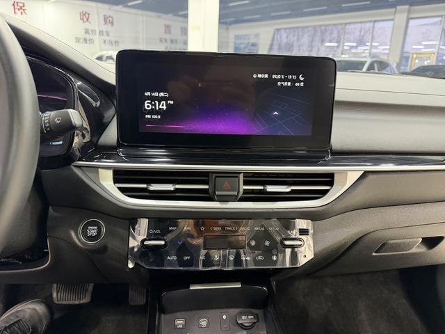Kia K3 2023, фото 13