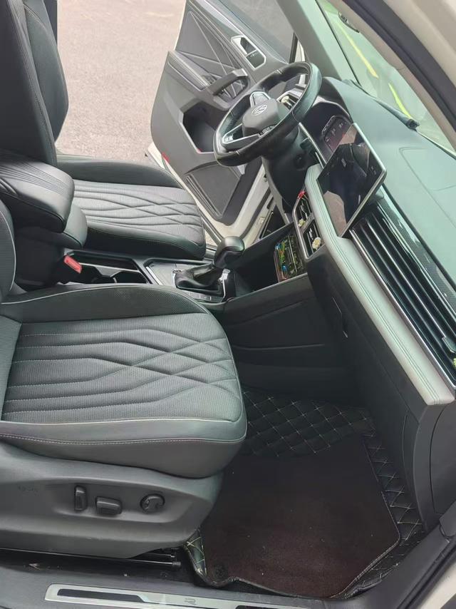 Volkswagen Tiguan 2022, фото 6