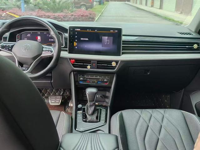 Volkswagen Tiguan 2022, фото 8