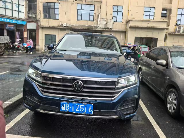 Volkswagen Touareg 2022, фото 2