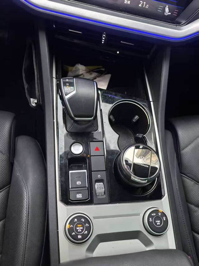 Volkswagen Touareg 2022, фото 8