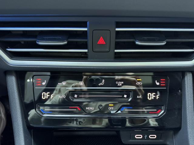 Volkswagen Jetta 2023, фото 15