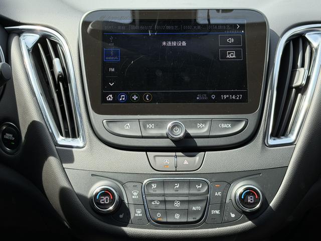 Chevrolet Malibu 2023, фото 14