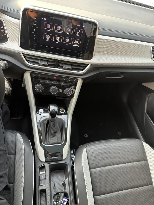 Volkswagen Tayron 2023, фото 15