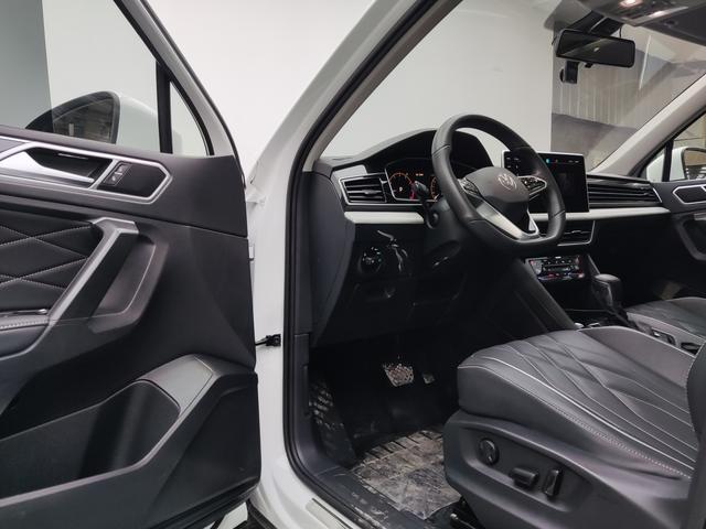 Volkswagen Tiguan 2023, фото 15